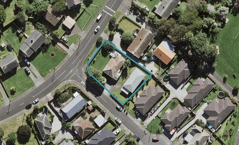 1/14 Bremner Avenue, Mount Roskill, Auckland - Carousel 1