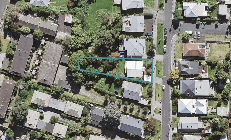 50 School Road, Morningside, Auckland - Carousel 1