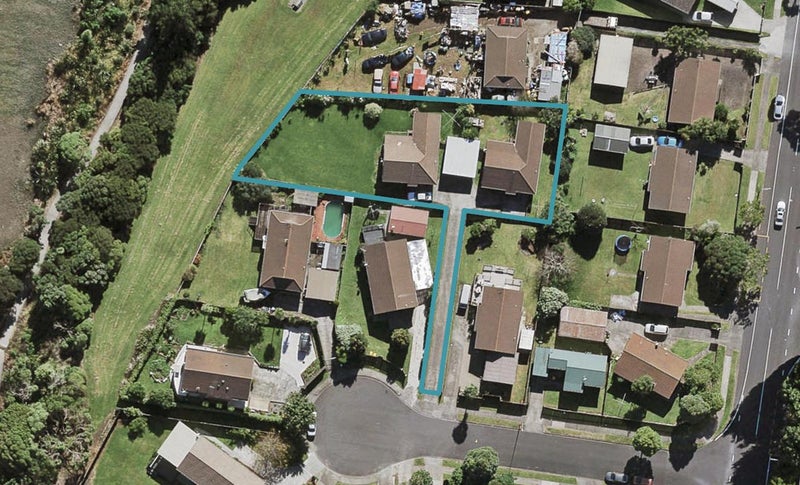 2/5 Pureora Place, Clendon Park, Auckland - Carousel 1