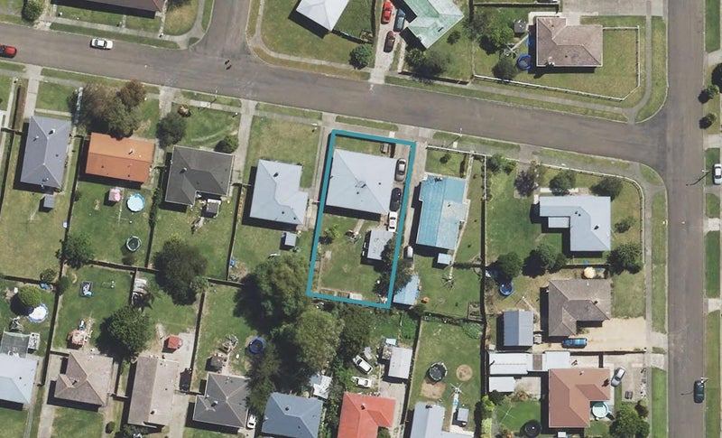 37 Cavendish Crescent, Outer Kaiti, Gisborne - Carousel 1