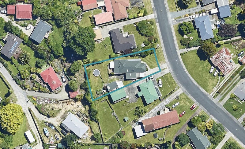 12 Huia Street, Hillcrest, Rotorua - Carousel 1