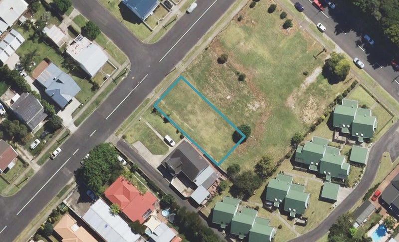 24 Disraeli Street, Gisborne - Carousel 1
