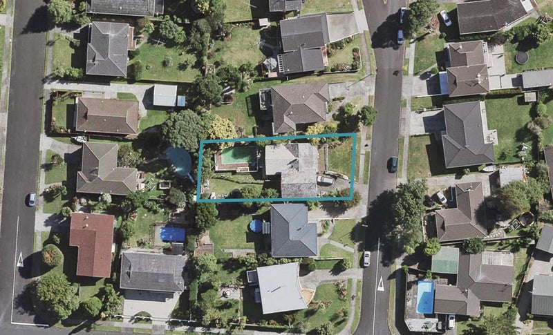 4 Iorangi Place, Hillpark, Auckland - Carousel 1