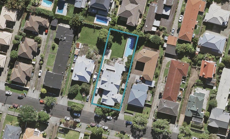9 King Edward Avenue, Epsom, Auckland - Carousel 1