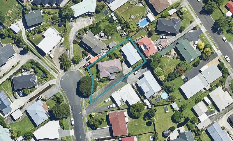 23 Warwick Place, Brookfield, Tauranga - Carousel 1