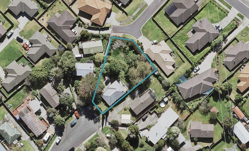 40 Arlette Place, Massey, Auckland - Carousel 1