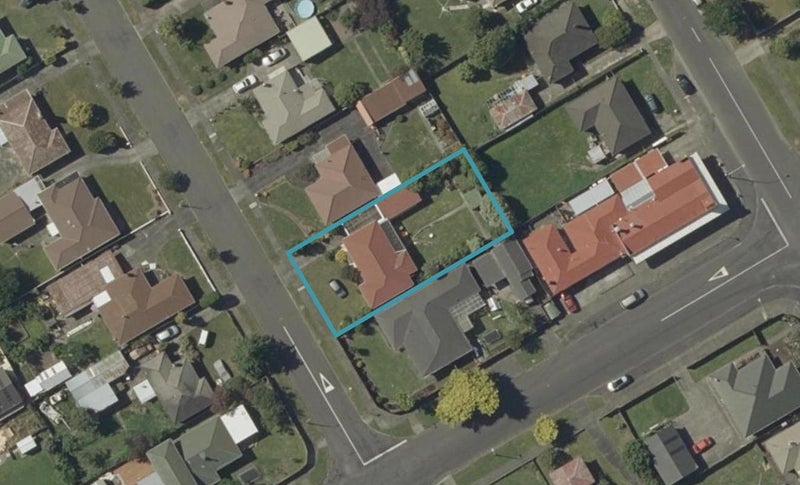 23 Gloucester Street, Takaro, Palmerston North - Carousel 1