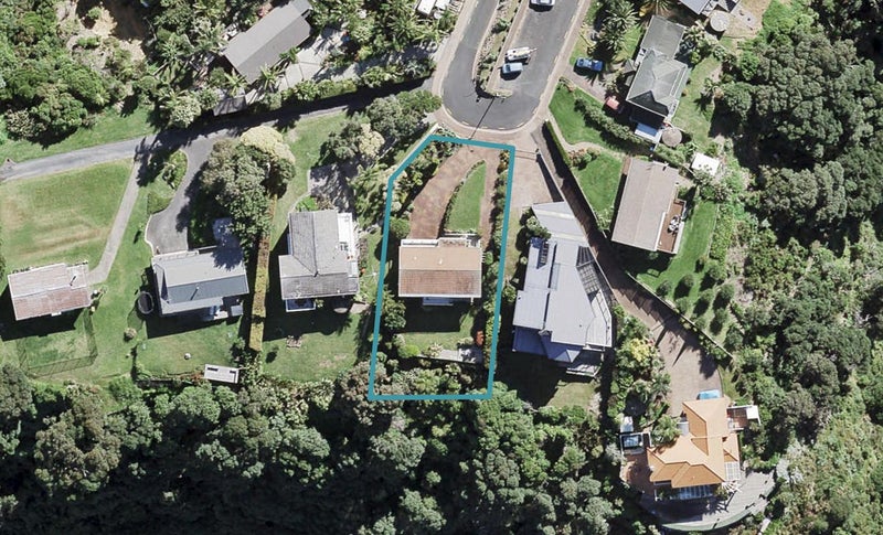 54 Kennedy Point Road, Surfdale, Waiheke Island - Carousel 1