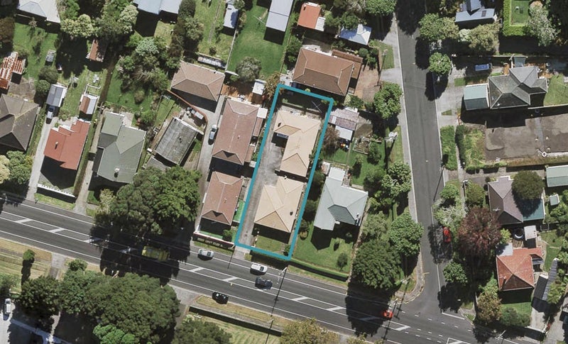 122 Mount Smart Road, Onehunga, Auckland - Carousel 1