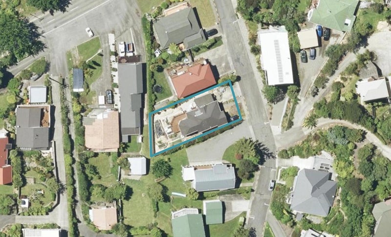 13 Finlay Grove, Waikawa, Picton - Carousel 1