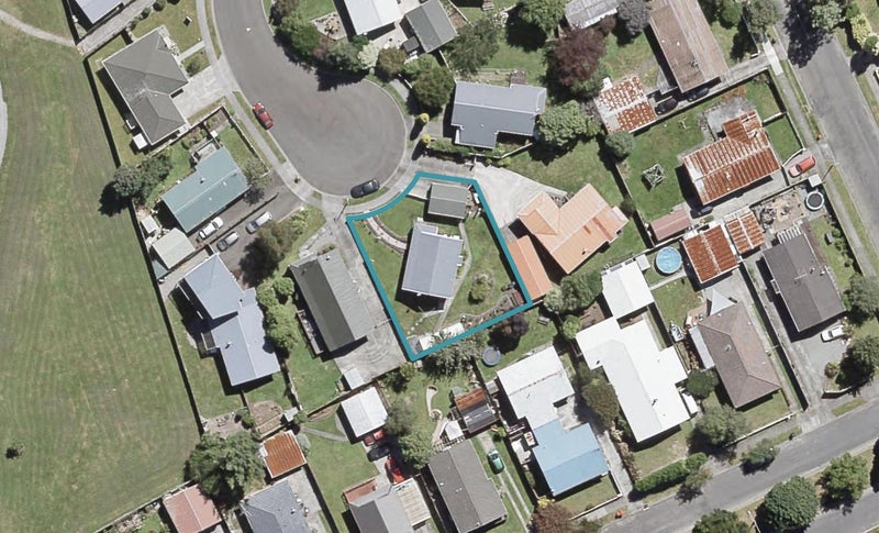 9 Tulsa Grove, Totara Park, Upper Hutt - Carousel 1