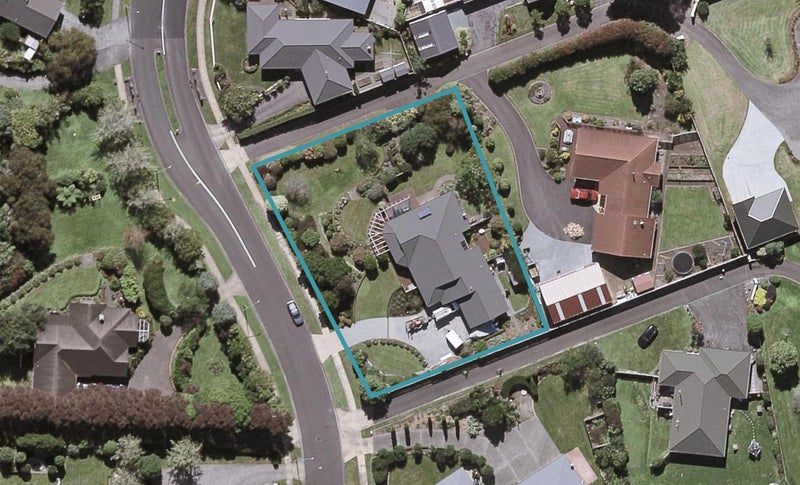 23 Shelter Grove, Frankleigh Park, New Plymouth - Carousel 1