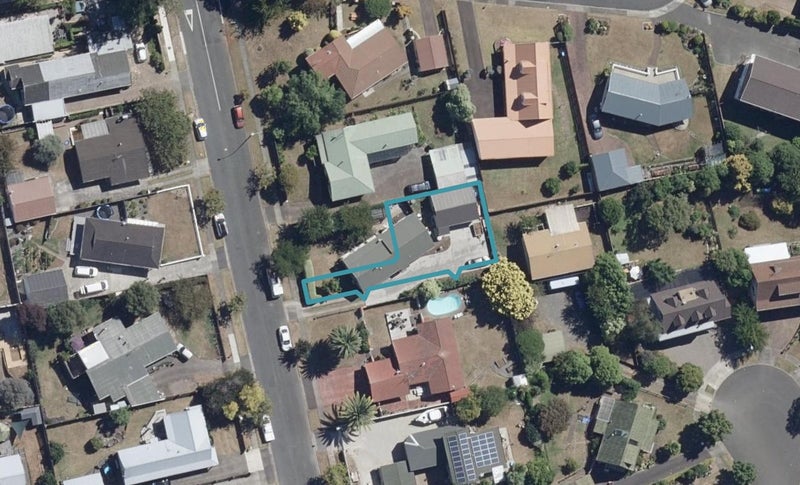 2/5 Highland Drive, Pukete, Hamilton - Carousel 1