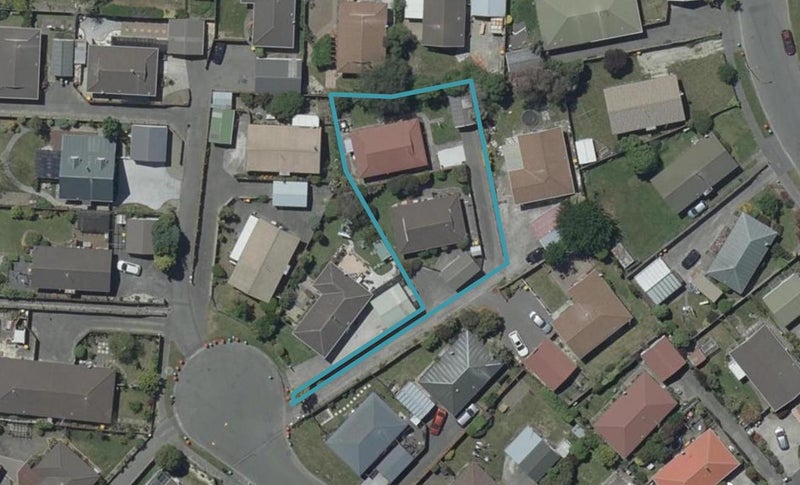 2/12 Glenbyre Place, Bromley, Christchurch - Carousel 1