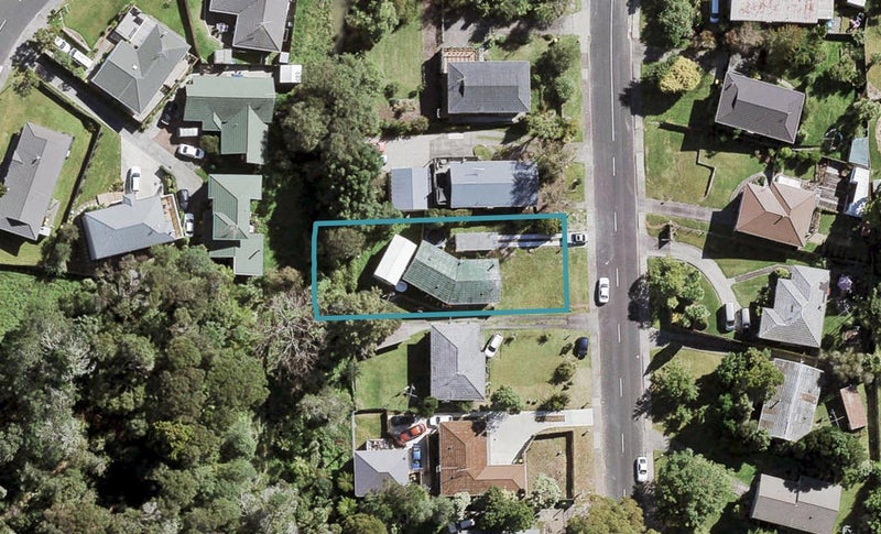 53 Brunner Road, Glen Eden, Auckland - Carousel 1