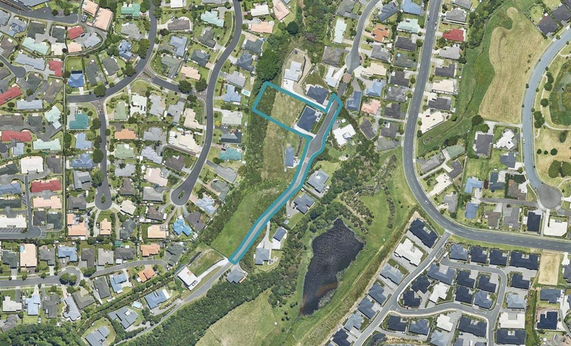 2 Southill Way, Pyes Pa, Tauranga - Carousel 1