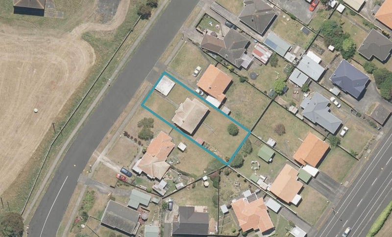 63 Selwyn Crescent, College Estate, Whanganui - Carousel 1
