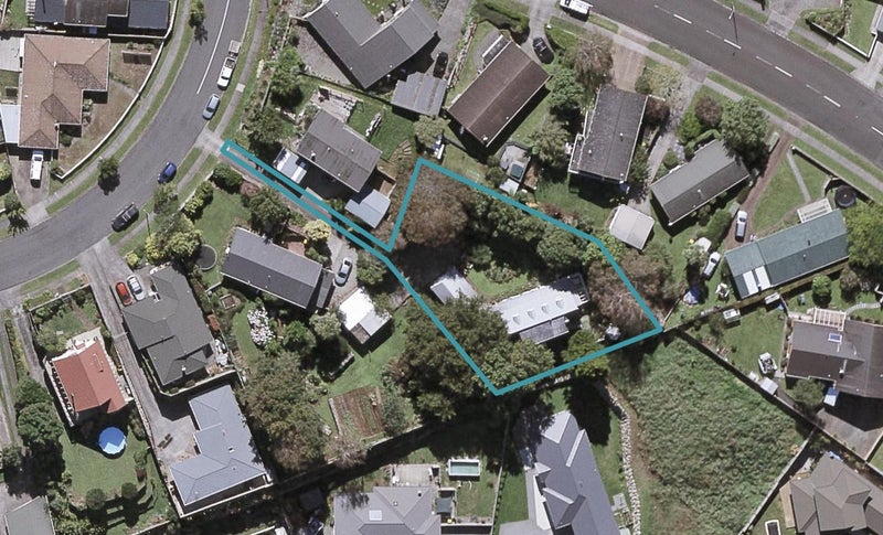 3A Ballantrae Place, Highlands Park, New Plymouth - Carousel 1