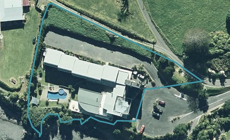 3 Te Kaha Hotel Road, Te Kaha, Te Kaha - Carousel 1