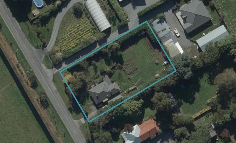 11 High Street, Southbridge, Southbridge - Carousel 1