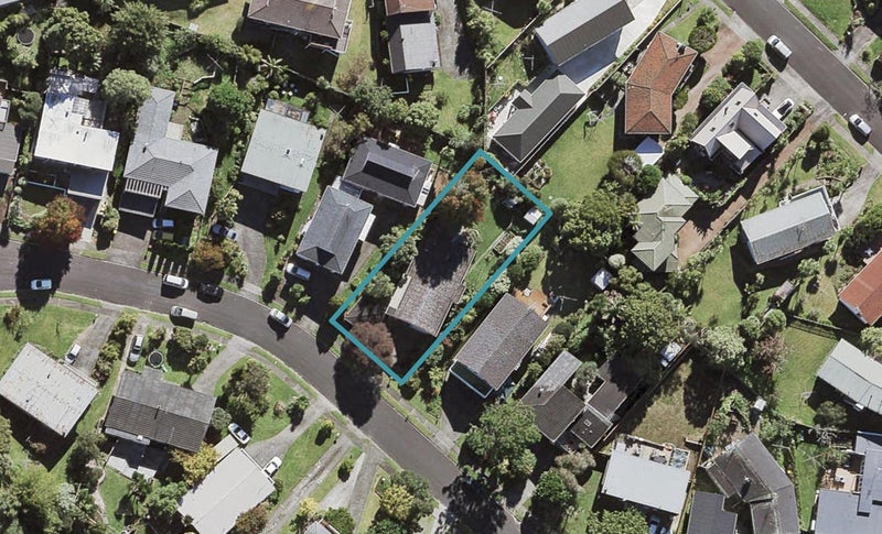 11 Gretel Place, Hillcrest, Auckland - Carousel 1
