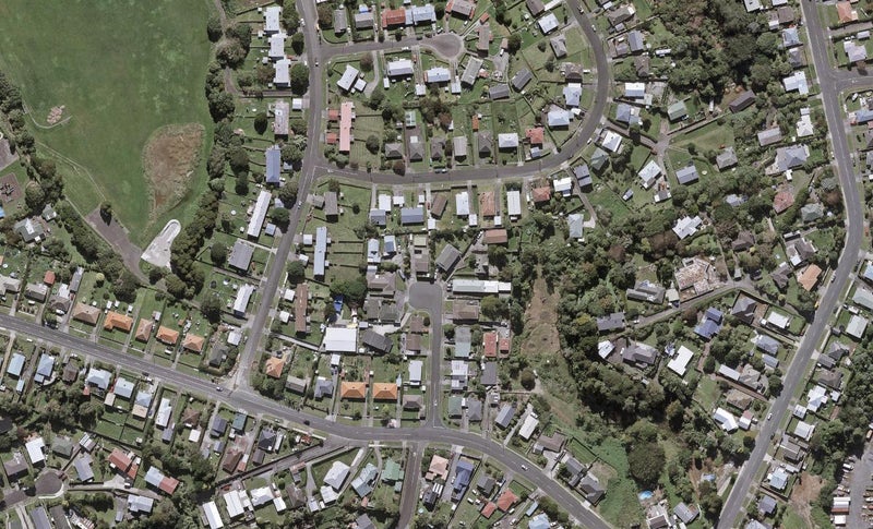 12 Brierley Place, Marfell, New Plymouth - Carousel 1