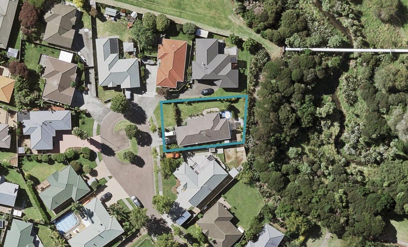 34 Cottesmore Place, Huntington Park, Auckland - Carousel 1
