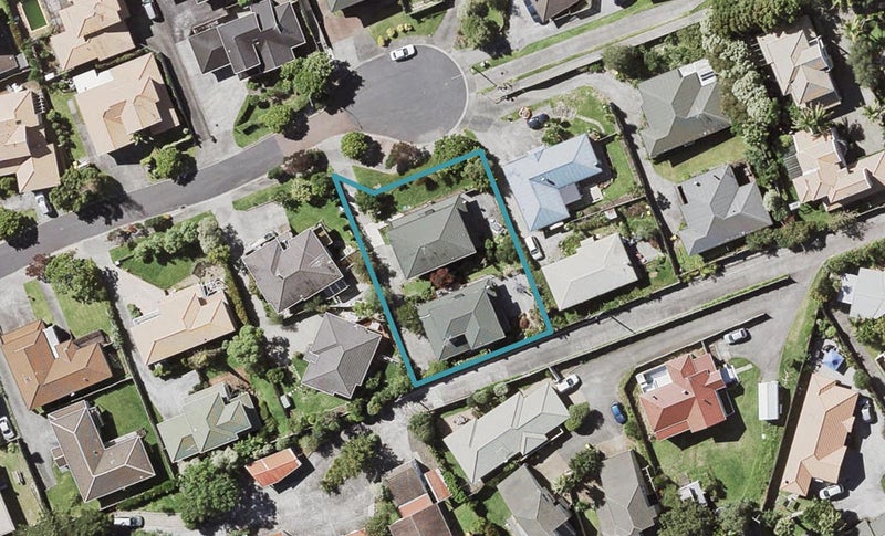 2/9 Delamare Court, Sunnynook, Auckland - Carousel 1