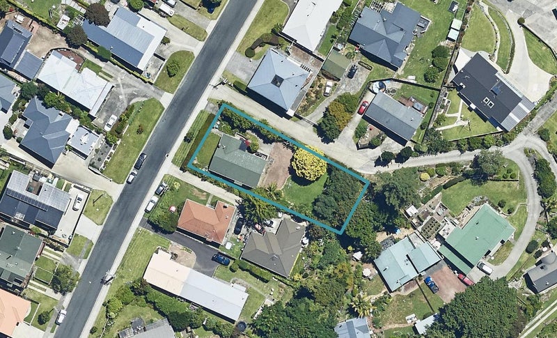 29 Churchill Road, Judea, Tauranga - Carousel 1