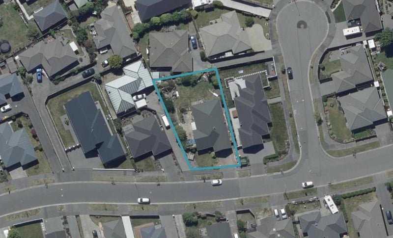 24 Surfers Place, North New Brighton, Christchurch - Carousel 1
