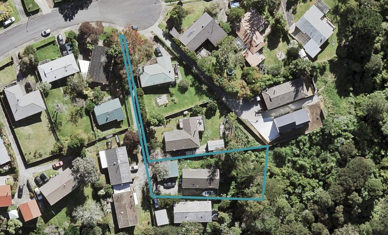 35 Japonica Drive, Beach Haven, Auckland - Carousel 1