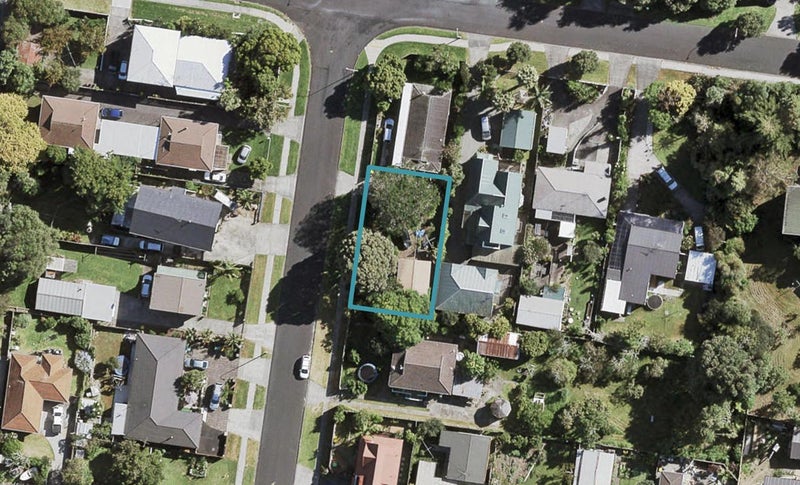 5 Ocean View Road, Weymouth, Auckland - Carousel 1