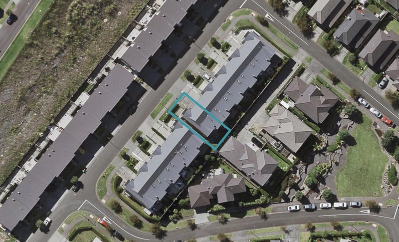 70 Barbarich Drive, Stonefields, Auckland - Carousel 1