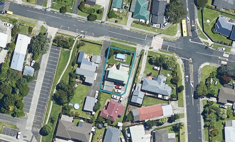 16 Princess Road, Bellevue, Tauranga - Carousel 1