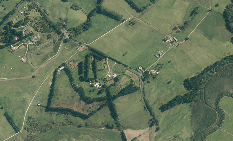 2189 South Head Road, Helensville - Carousel 1