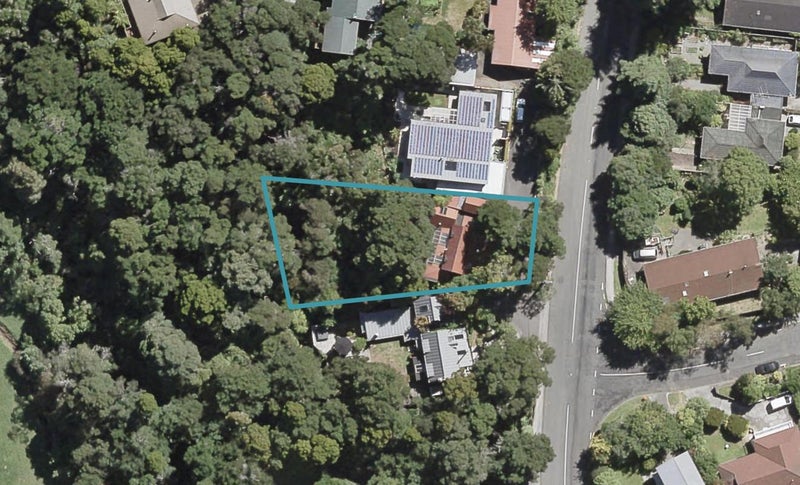 84 Blue Mountains Road, Pinehaven, Upper Hutt - Carousel 1