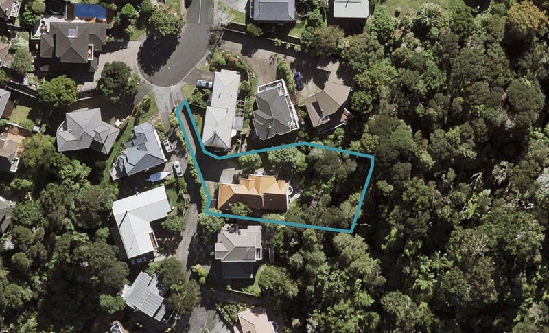52 James Evans Drive, Northcote, Auckland - Carousel 1