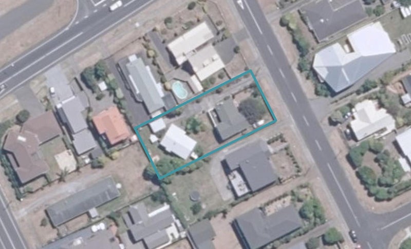 5 Gillies Avenue, Taupo, Taupo - Carousel 1