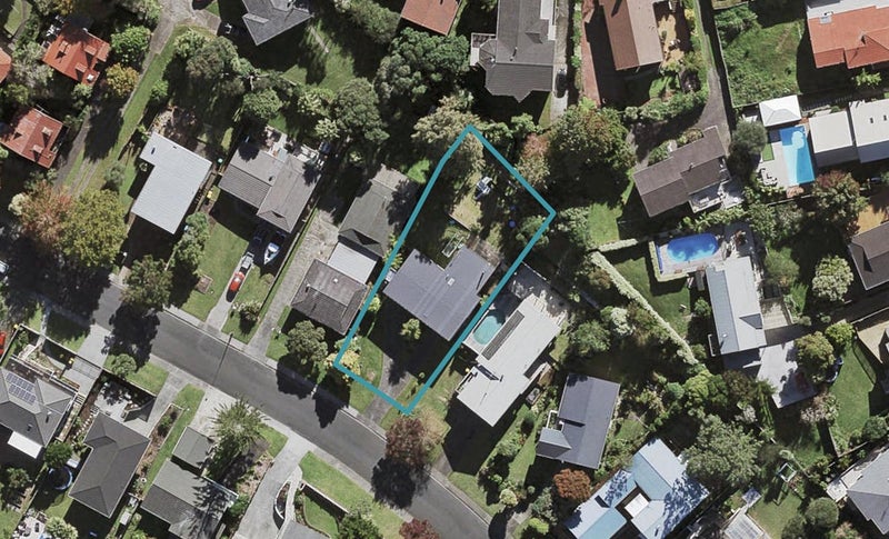 51 Lynden Avenue, Hillcrest, Auckland - Carousel 1