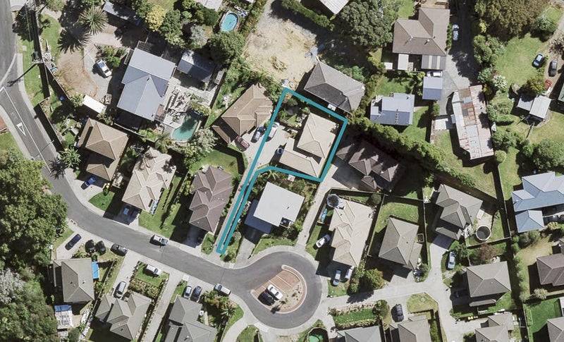 10 Vanhest Way, Ranui, Auckland - Carousel 1