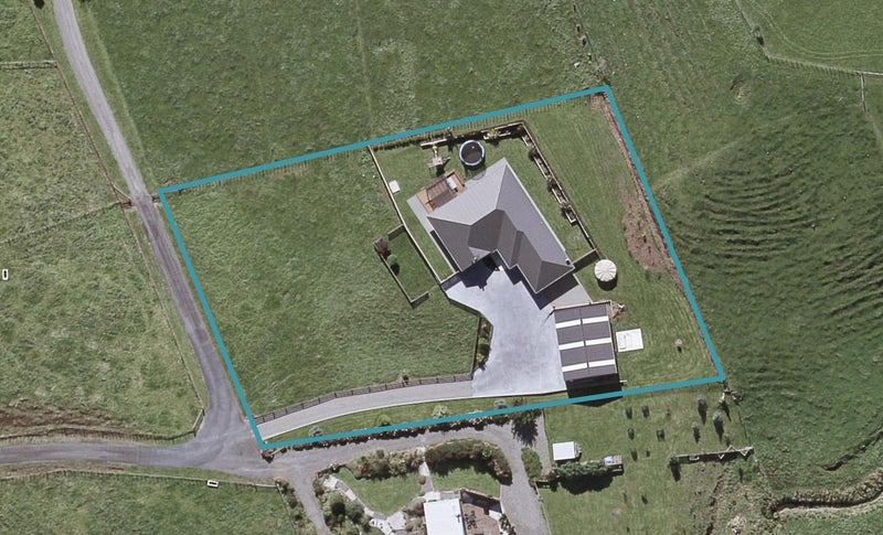 77B Dorset Road, Hillsborough, New Plymouth - Carousel 1