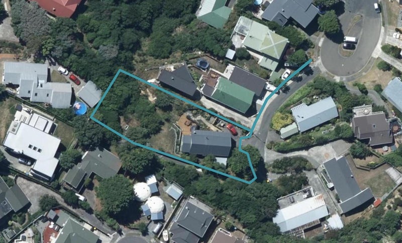 32 Lagden Street, Camborne, Porirua - Carousel 1