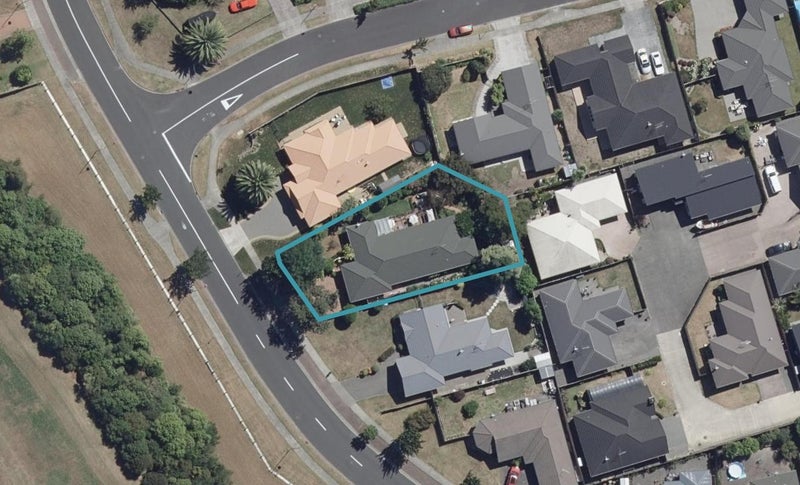 24 Callum Brae Drive, Rototuna, Hamilton - Carousel 1