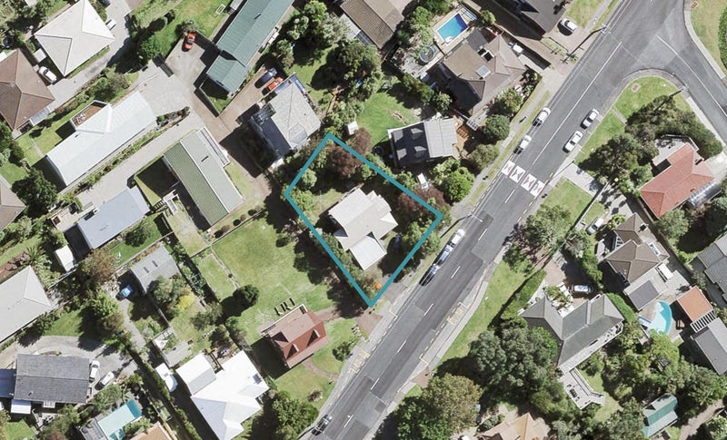 31 Avonleigh Road, Green Bay, Auckland - Carousel 1