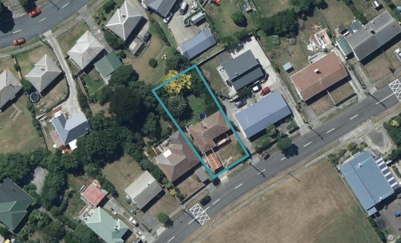 53 Herewini Street, Titahi Bay, Porirua - Carousel 1