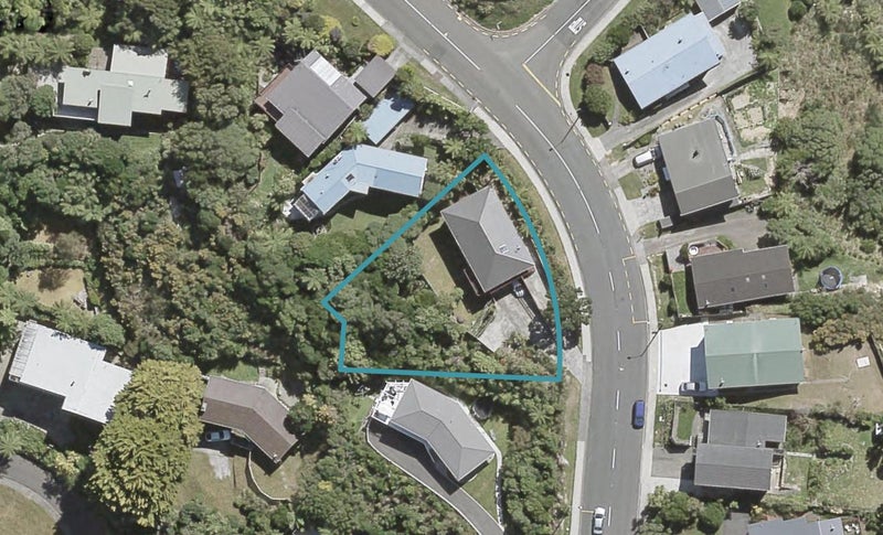113 Dowse Drive, Maungaraki, Lower Hutt - Carousel 1