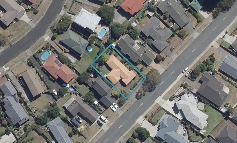 40 Dixon Road, Fitzroy, Hamilton - Carousel 1