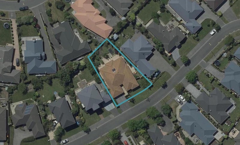 26 Kinsella Crescent, Aidanfield, Christchurch - Carousel 1