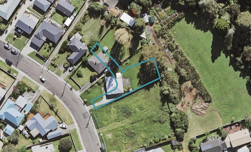 11A Lauderdale Road, Birkdale, Auckland - Carousel 1