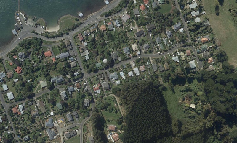 28 Waikana Street, Broad Bay, Dunedin - Carousel 1